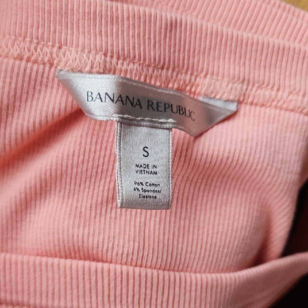 Banana Republic Peach Ribbed Tank Top - Picture 2 of 2